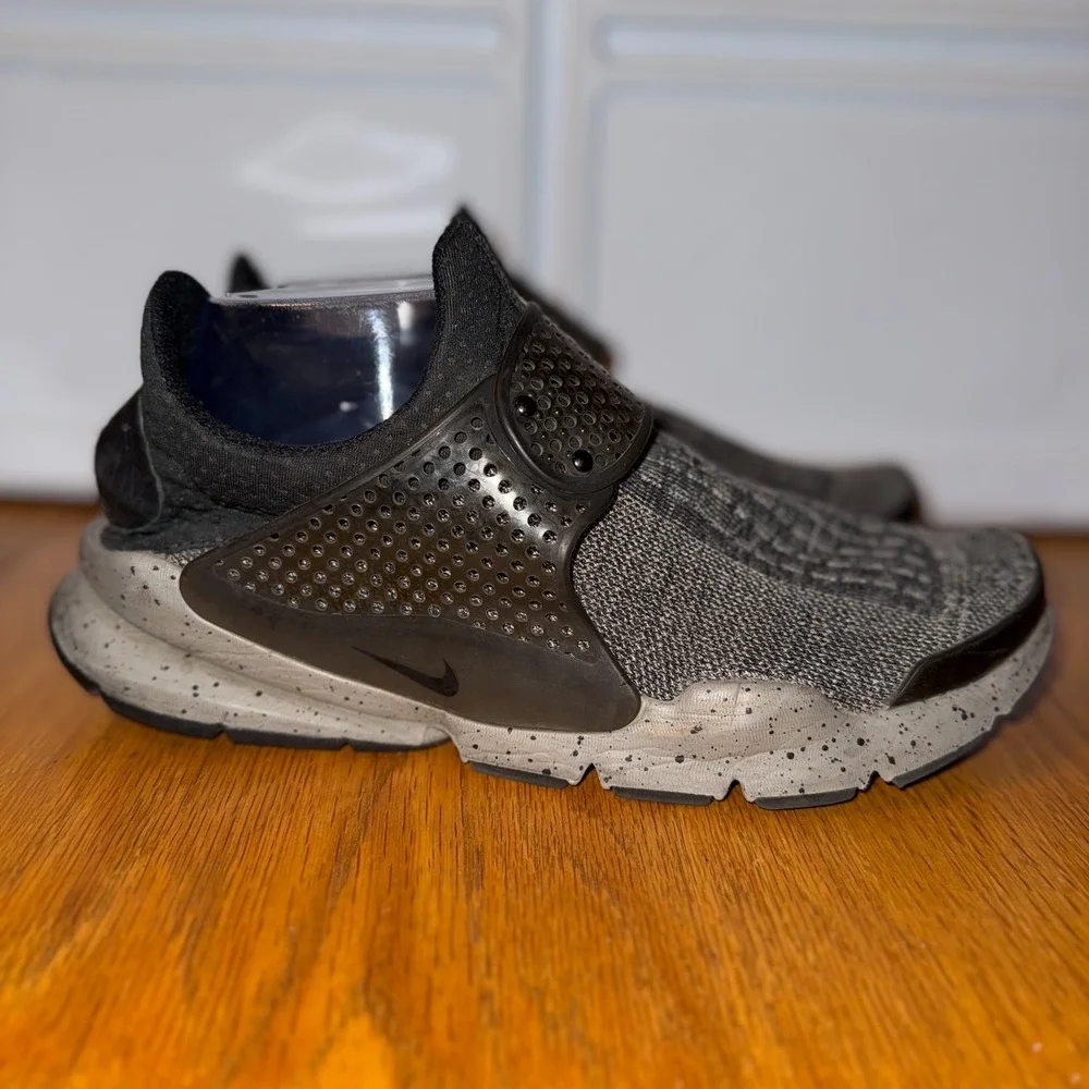 Nike Sock Dart 859553-001 Sneakers Mens 9‎ Gray Slip On Low Top Athletic Shoes